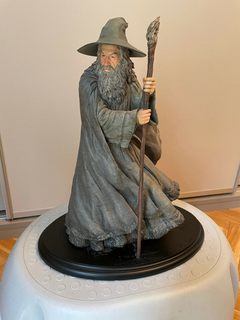 Weta - Hobbit Gandalf The Grey Figurine 34cm